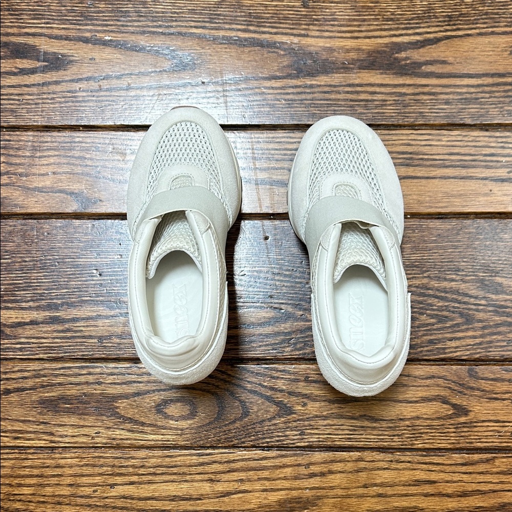 Brand new Sneex - white - sneaker with heels! Fashion meets comfort!